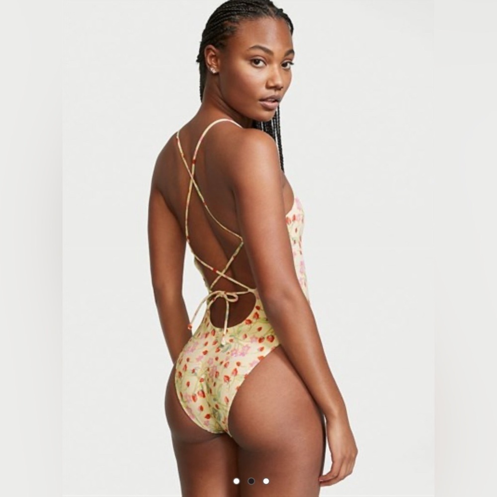 NWT Victoria's Secret Essential Scoop One-Piece Swimsuit Size L/Coverup Size M/L - Picture 15 of 16